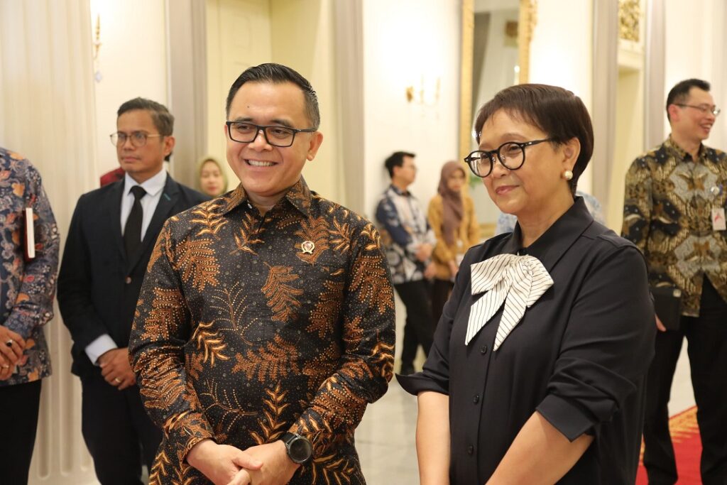 Public Speaking & Diplomasi Birokrasi